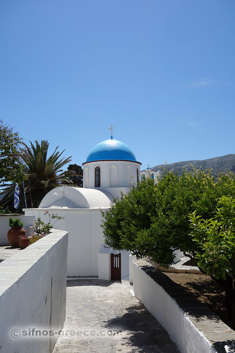 Περπατώντας στα σοκάκια του Αρτεμώνα